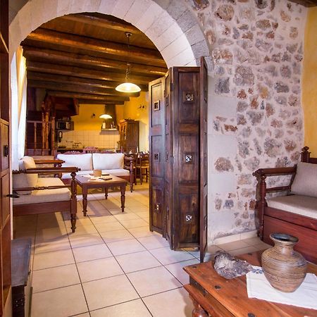 Samonas Traditional Villas Samonás Quarto foto